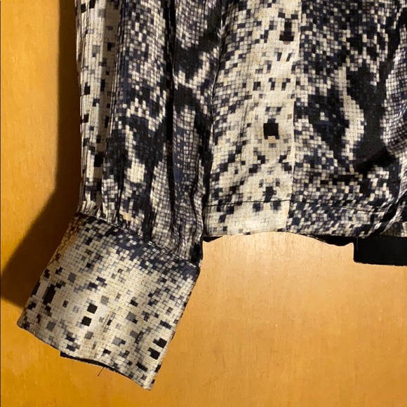 Beautiful Snakeskin Silk!!!๐๐๐ - Picture 3 of 8